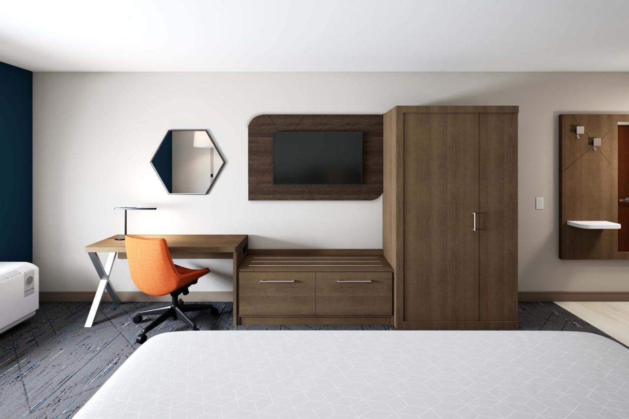 Holiday Inn Express & Suites Reedsburg - Dells Area By Ihg Buitenkant foto