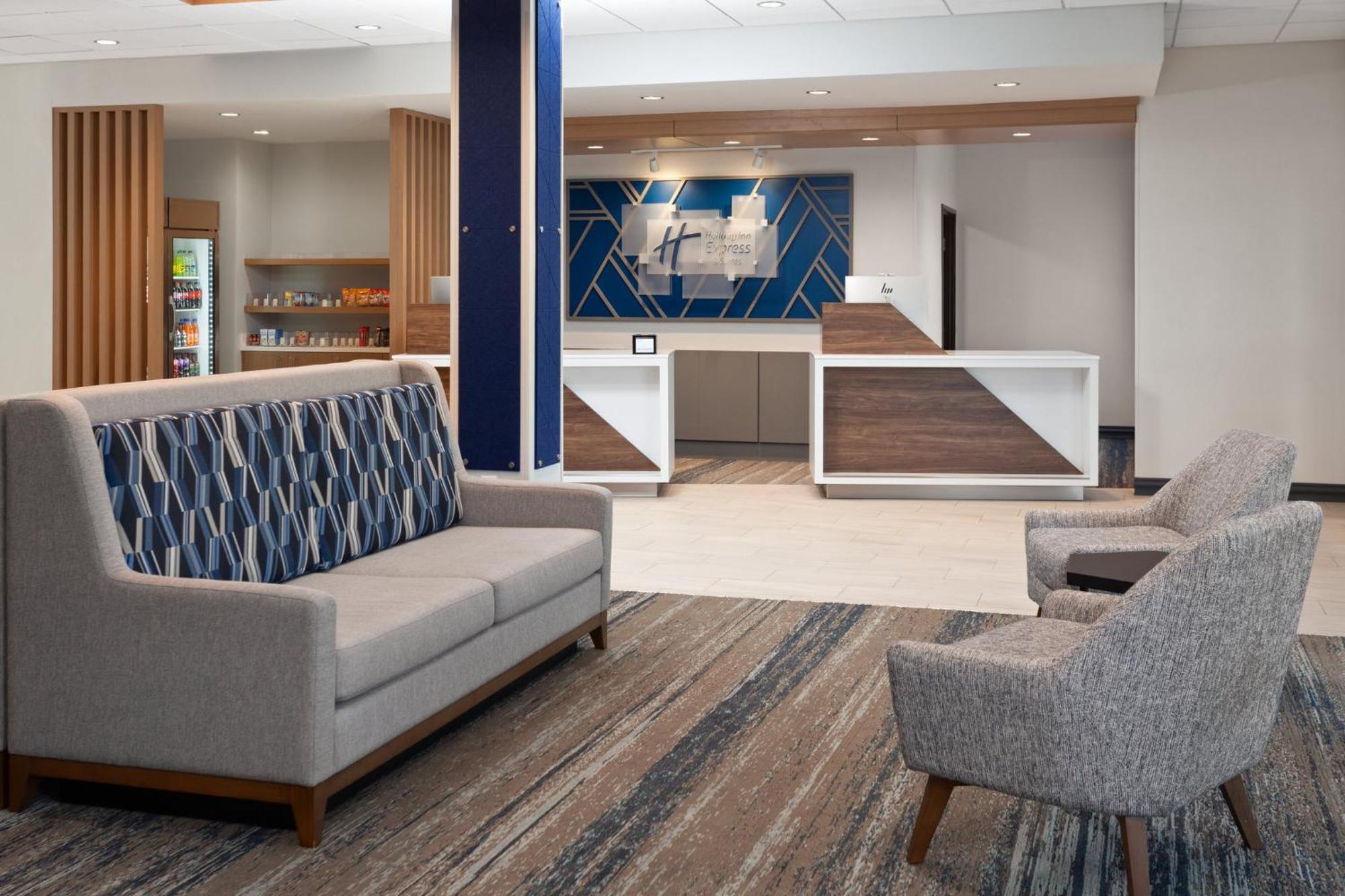 Holiday Inn Express & Suites Reedsburg - Dells Area By Ihg Buitenkant foto