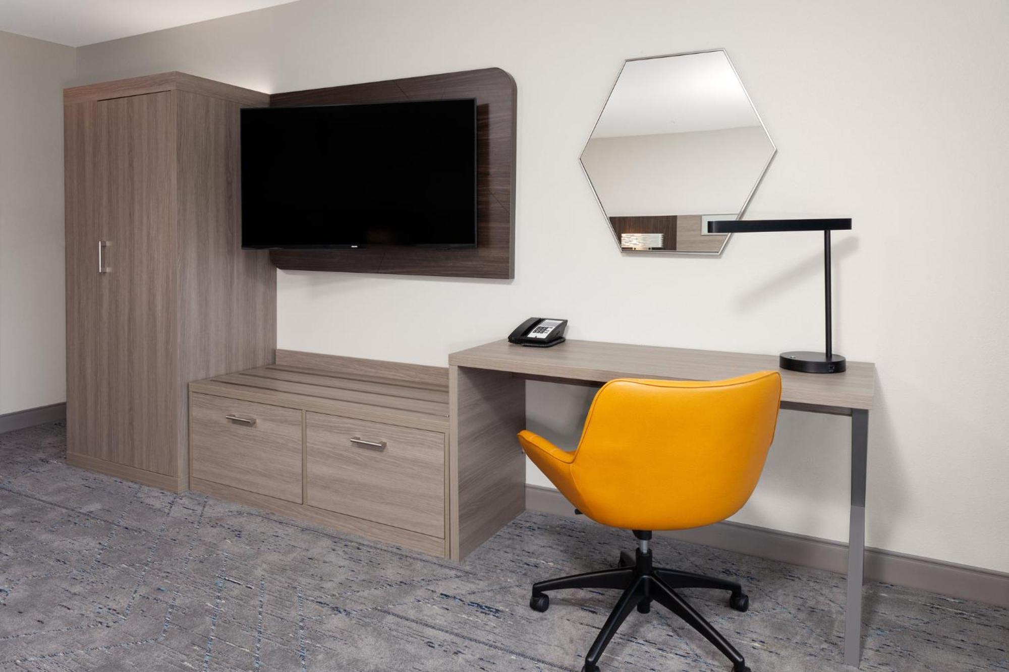 Holiday Inn Express & Suites Reedsburg - Dells Area By Ihg Buitenkant foto