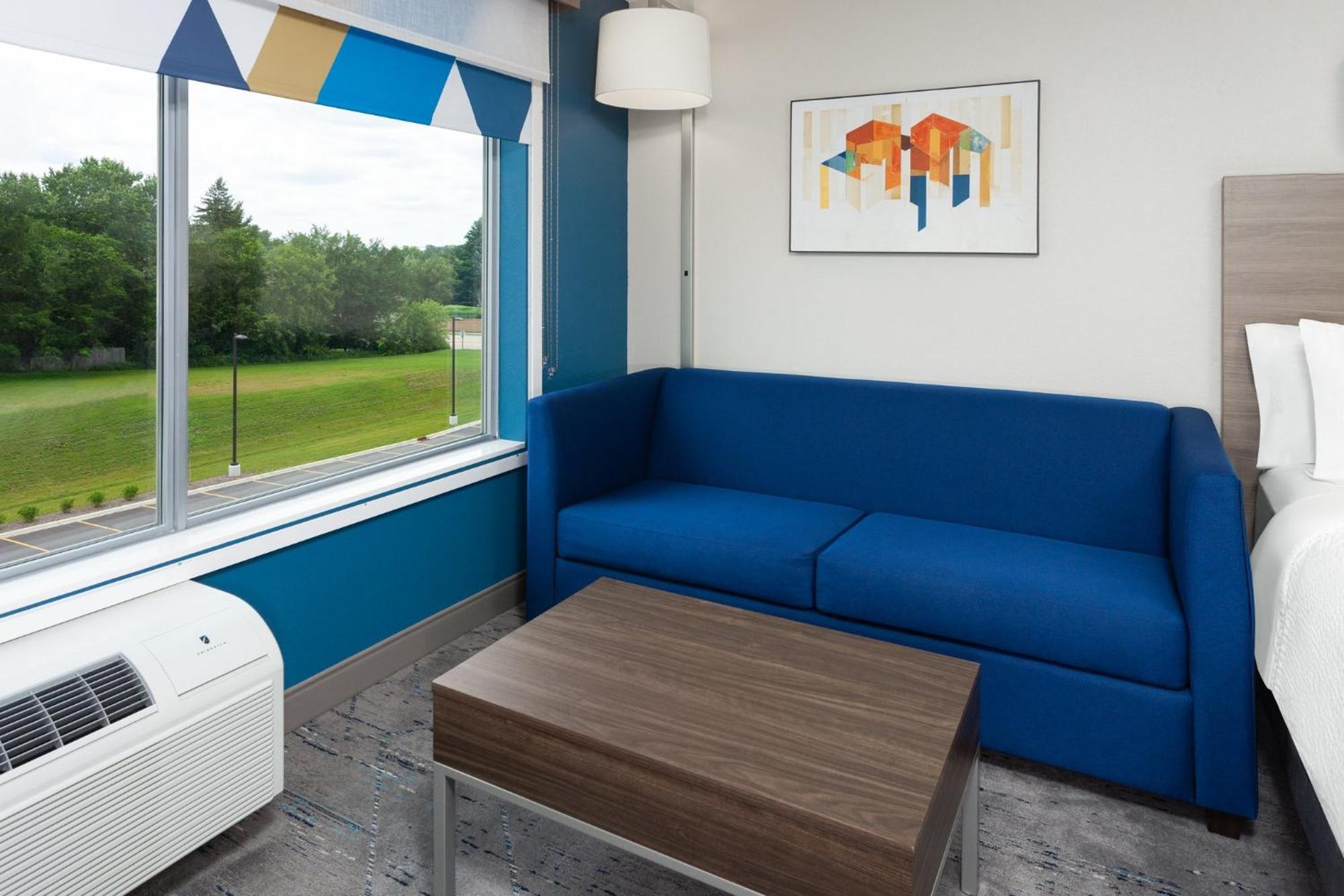 Holiday Inn Express & Suites Reedsburg - Dells Area By Ihg Buitenkant foto