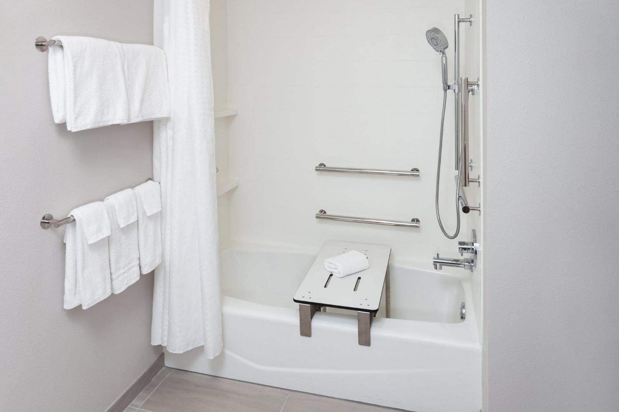 Holiday Inn Express & Suites Reedsburg - Dells Area By Ihg Buitenkant foto
